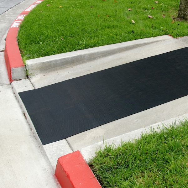 Rubber-Cal "Ramp-Cleat" Non-Slip Outdoor Rubber Mats - 1/8 in x 3 ft x 6 ft Floor Mat - 03_167_W_RC