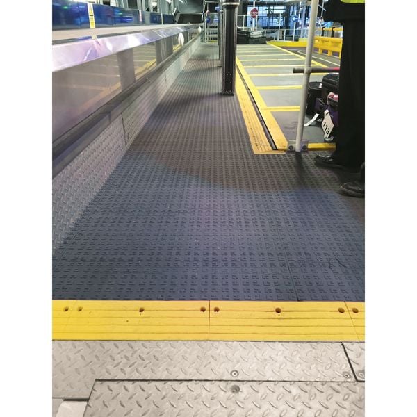 Wearwell Interlocking Antifatigue Mat Tile, Vinyl, 18 in W x 18 in L, 7/8 in Thick, 10 PK - 566