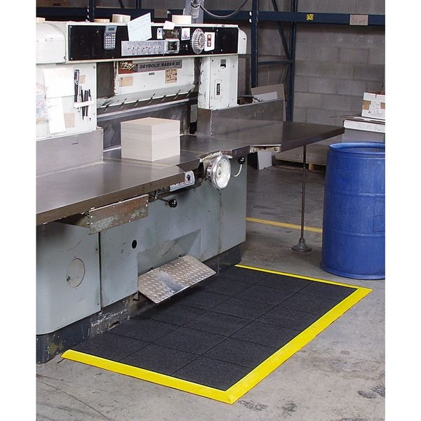 Wearwell Interlocking Antifatigue Mat Tile, Rubber, 3 ft W x 3 ft L, 5/8 in Thick - 570