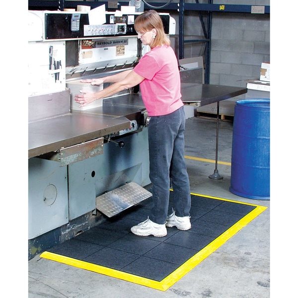 Wearwell Interlocking Antifatigue Mat Tile, Rubber, 3 ft W x 3 ft L, 5/8 in Thick - 570