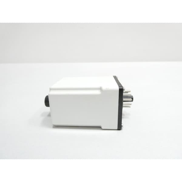 Relé de retardo de tiempo Allen Bradley 0.1-10 segundos 24V-CA 24V-CD - 700-HT22AU24
