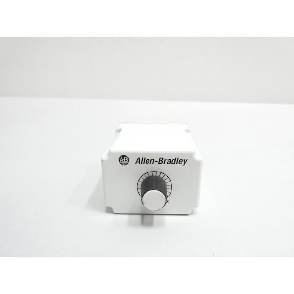 Relé de retardo de tiempo Allen Bradley 0.1-10 segundos 24V-CA 24V-CD - 700-HT22AU24
