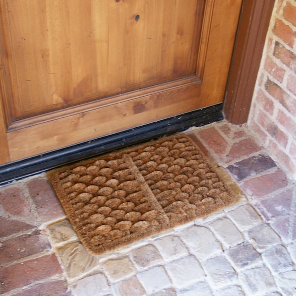 Rubber-Cal "Shiraz" Outdoor Scraper Door Mat, 16 by 24-Inch - 10-100-511