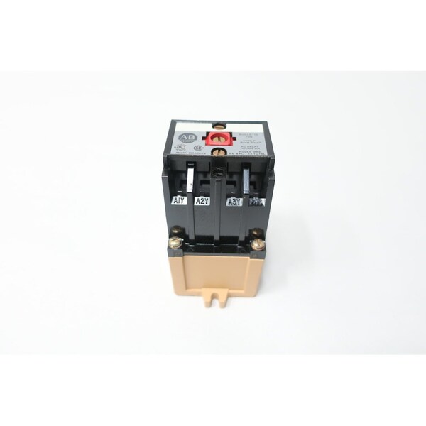 Allen Bradley 700-P000A1 115-120V-AC RELÉ DE CONTROL - 700-P000A1