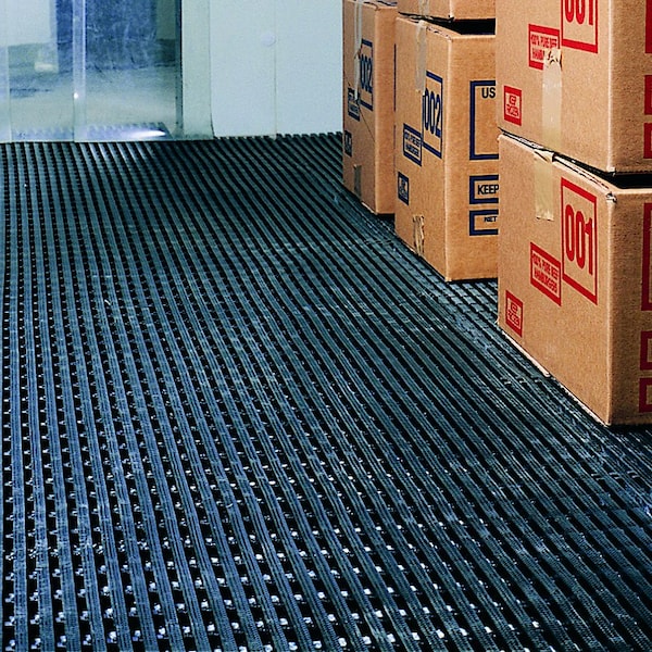 Durable Corp Industrial, Oil/Acid/Chemical Resistant Matting 4'x33' Black - VYN4X33BLK