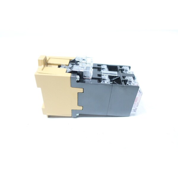 Allen Bradley RELÉ DE CONTROL 700S-P440A1 120V-AC - 700S-P440A1