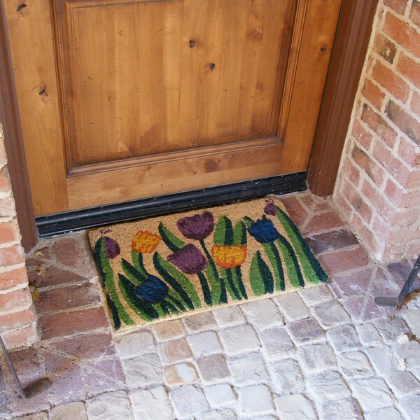 Rubber-Cal "Tulip Garden" Decorative Coir Outdoor Front Doormat, 18 x 30-Inch - 10-102-006