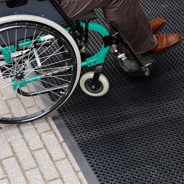 Notrax Drainage Entrance Mat, Rubber, 5/32 in Thick, Black, 3 ft W x 5 ft L - 599S0035BL