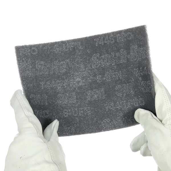 3M Scotch-Brite 7448 PRO Hand Pad 6 x 9 Silicon Carbide ULF Grit-20 Pads - 7100023340