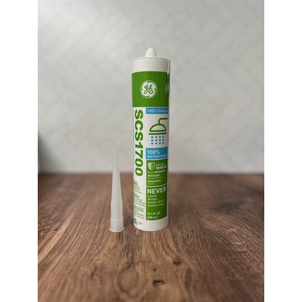 Momentive White Silicone Seal Caulker, 10.3 oz White - GE1702