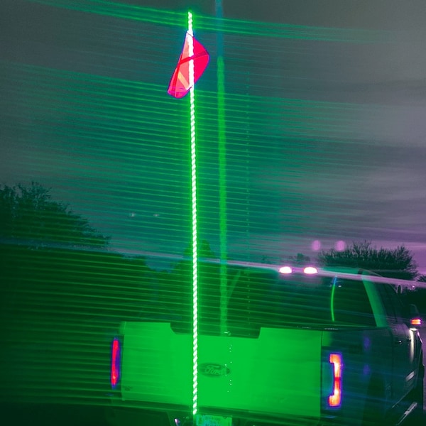 Safetywhips Warning Whip Super Duty LED Whip with Flag, Green, 72 Length - SDL06G-XY