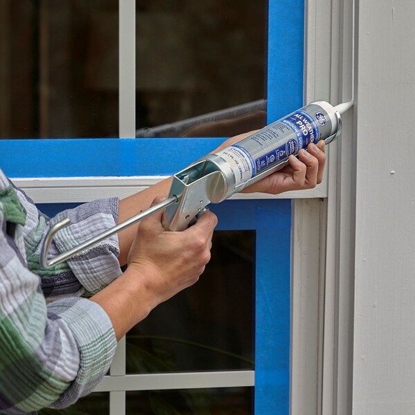 Ge GE All Weather Pro White Acrylic Latex Window and Door Caulk Sealant 10.1 oz - 2737280