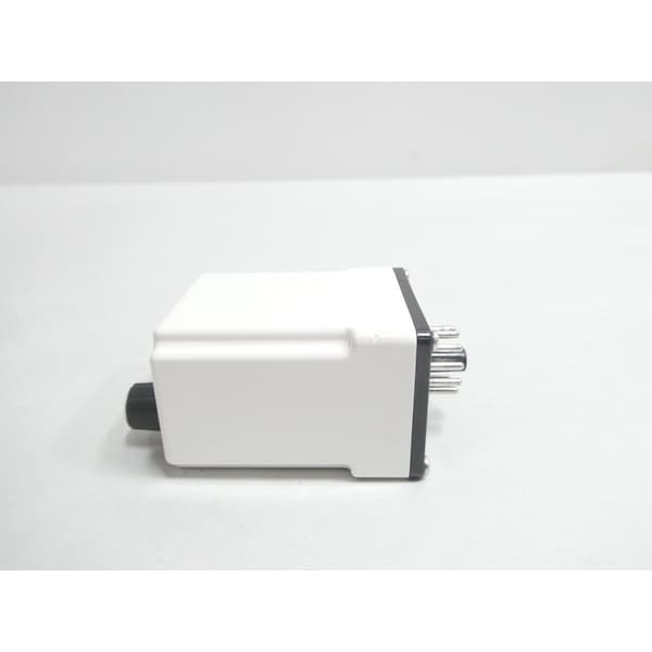 Allen Bradley RETRASO DE APAGADO DE SEÑAL 120/240V-CA 28V-CC RELÉ DE CONEXIÓN - 700-HT22AU120