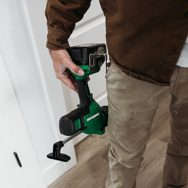 Metabo Hpt Green, 16.6" L, 10oz Tubes Capacity, 18V - AC18DAQ4M