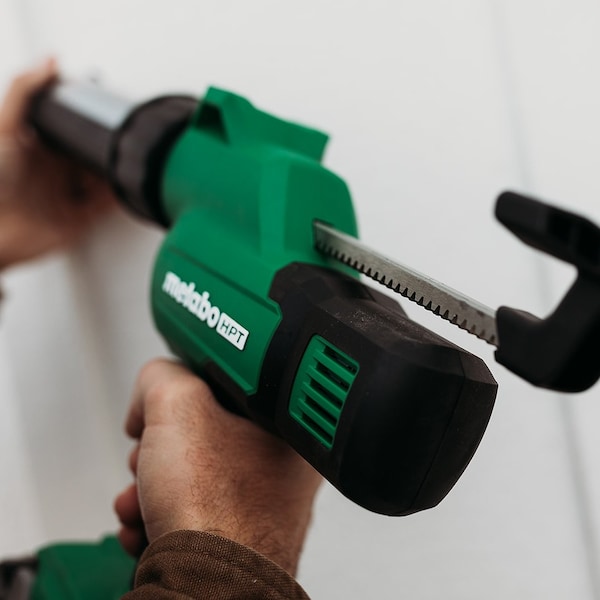 Metabo Hpt Green, 16.6" L, 10oz Tubes Capacity, 18V - AC18DAQ4M