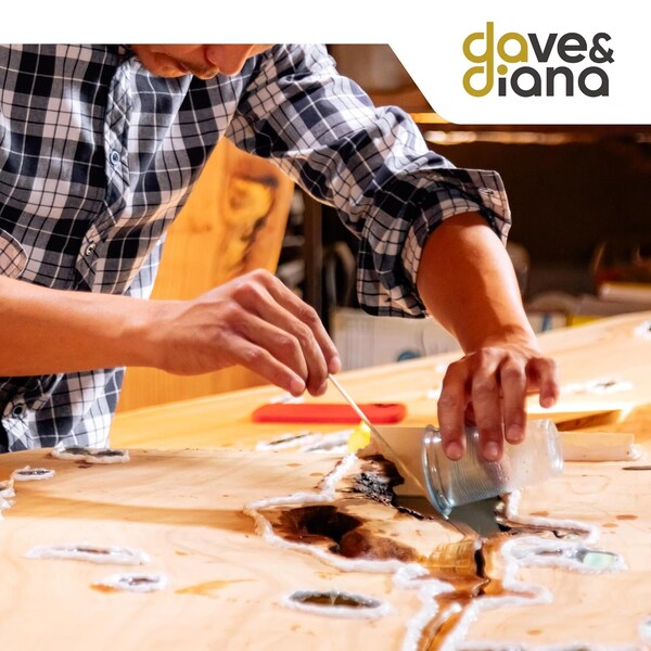Dave & Diana Crystal Clear Epoxy Resin 8oz, Includes 8oz Each of Epoxy Resin A and Epoxy Hardener - OCEPR16