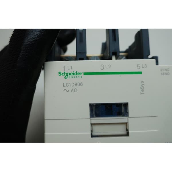 Contactor de CA Schneider Electric 200V-AC 80A 37Kw - LC1-D806L7