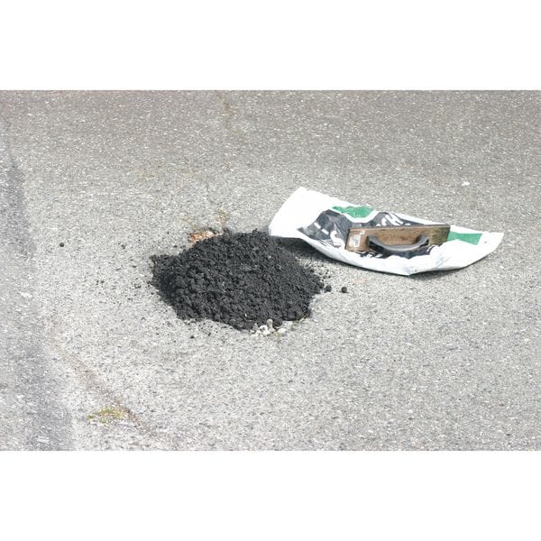 Sakrete US Cold Patch Permanent Pothole Repair, 50 lb Bag, Recycled Asphalt Mix, 1 Pk - 60450007