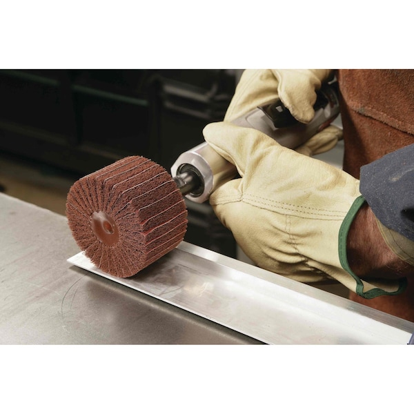 3M Scotch-Brite Combi-S Wheel 80799 3 x 1-3/4 x 1/4 Shank P180 Grit Aluminum Oxide - 7000077964