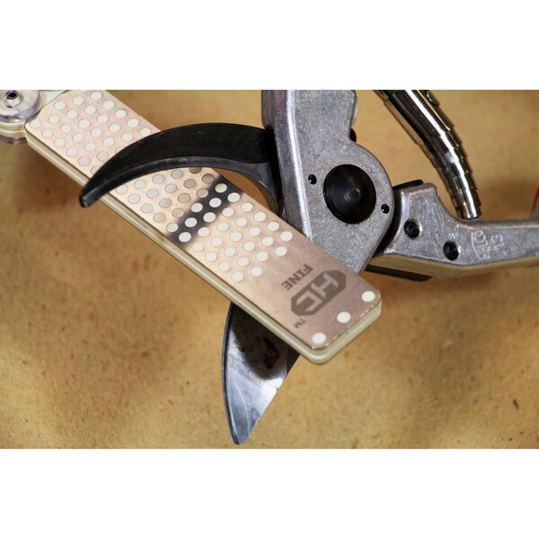 Dmt Double Sided Diafold, 4 11/32 in W, 7/8 in L, 1/4 in H, Diamond, 25/9 Grit, Gray - FWMEF-H