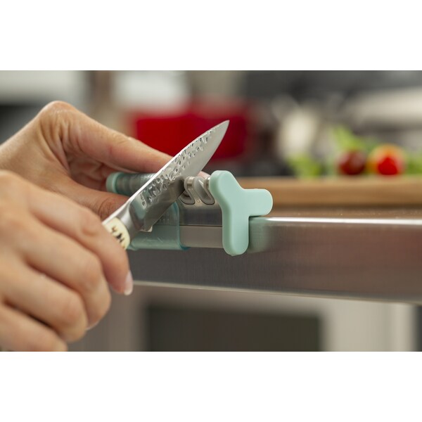Smiths Consumer Products 2023 Smith'S Slide Sharp Edge Grip 4-Slot Turquoise - SMI-51137