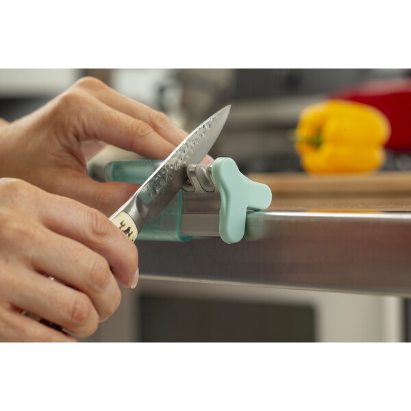 Smiths Consumer Products 2023 Smith'S Slide Sharp Edge Grip 2-Slot Turquoise - SMI-51136