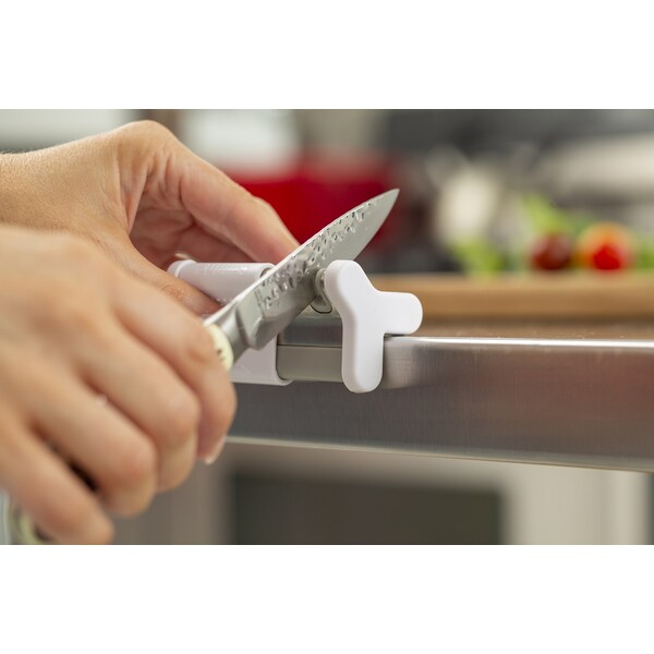 Smiths Consumer Products 2023 Smith'S Slide Sharp Edge Grip 4-Slot White - SMI-51124