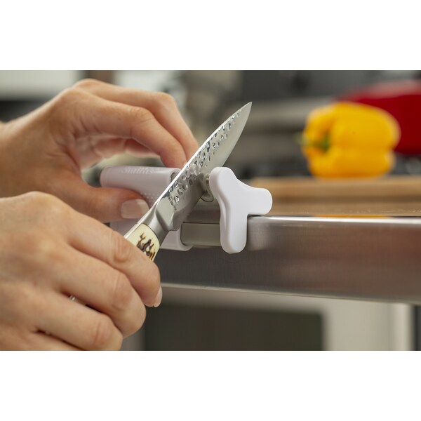 Smiths Consumer Products 2023 Smith'S Slide Sharp Edge Grip 2-Slot White - SMI-51122