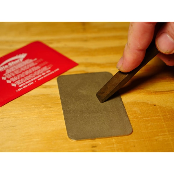 Dmt Single Grit Credit Card Sharpener, 3 1/4 in W, 2 in L, 3/64 in H, Diamond, Fine Grit, Red, Silver - D3F