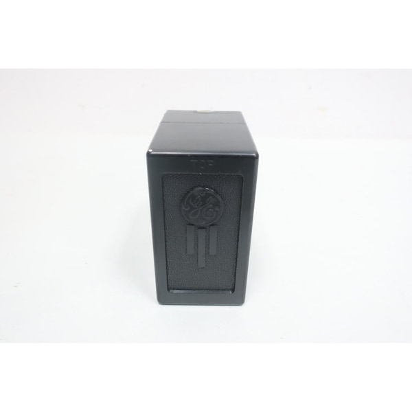 Relevador auxiliar de 125Vcd GE - 12HGA14A52