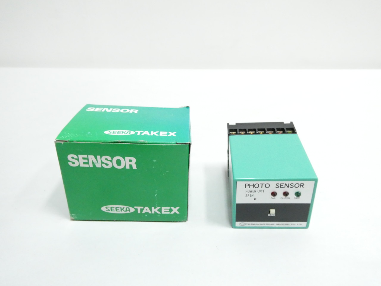 SEEKA SP1N TAKEX PHOTO SENSOR 100/110/200/220V-AC AC TO DC POWER SUPPLY