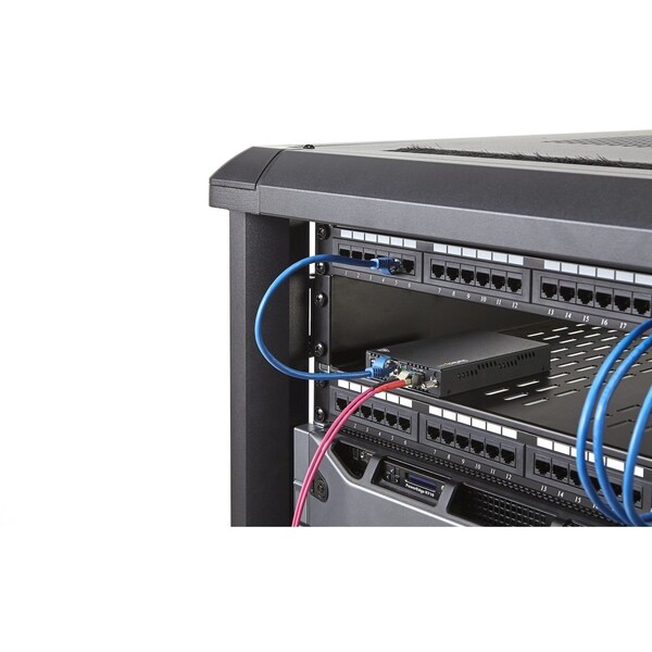 Startech.Com GbE Fiber Media Converter - 20km - Fiber-to-Copper - LC SM - ET91000SM20