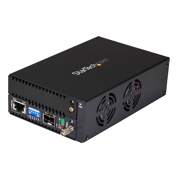 Startech.Com 10GbE Fiber Media Converter with an Open SFP+ Slot - Managed - ET10GSFP