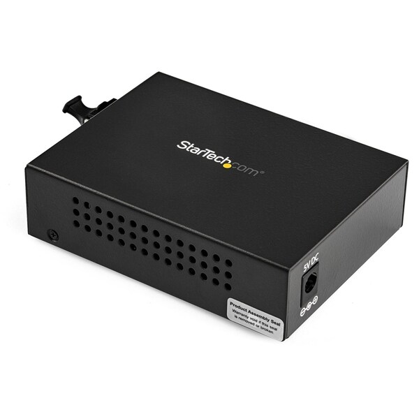 Startech.Com 10/100/1000 Ethernet to Fiber Media Converter - 550m /1804ft - MCM1110MMLC