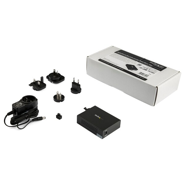 Startech.Com 10/100/1000 Ethernet to Fiber Media Converter - 550m /1804ft - MCM1110MMLC