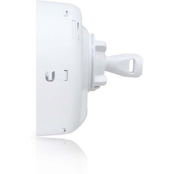 Ubiquiti Ubiquiti IsoBeam Isolator Shield for NanoBeam - 1 - ISO-BEAM-16