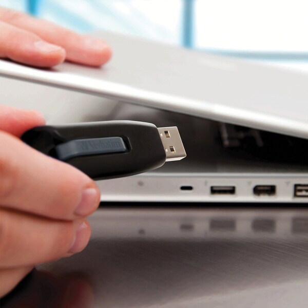 Verbatim SuperSpeed 16GB USB 3.0 Store 'n' Go V3 Drive - 49172