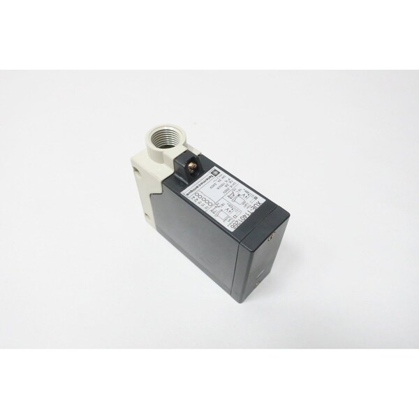 SENSOR FOTOELÉCTRICO 24-240V-CA 24-240V-CD - XUE-T1401266 de Telemecanique Sensors.