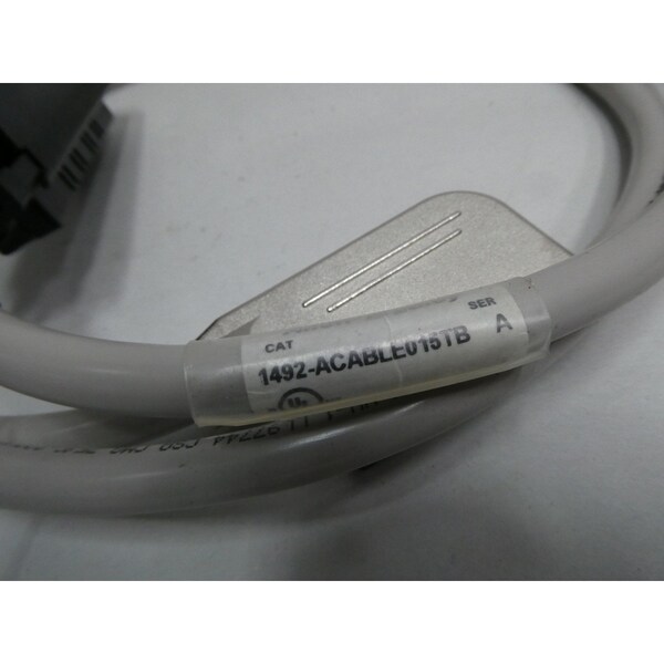Allen Bradley CABLE DE CABLEADO PRE-INSTALADO PARA 1756 ANALÓGICO I/O 1.5M - 1492-ACABLE015TB