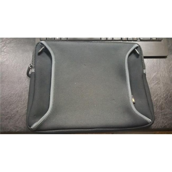 Case Logic Case Logic GB0094 Carrying Case Sleeve for 14 in. Notebook - Black - LAPS-114BLACK