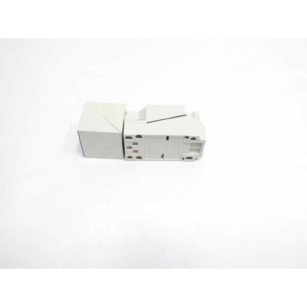 Interruptor de proximidad Telemecanique Sensors 24-240V-AC - XS7 C40MP230H7