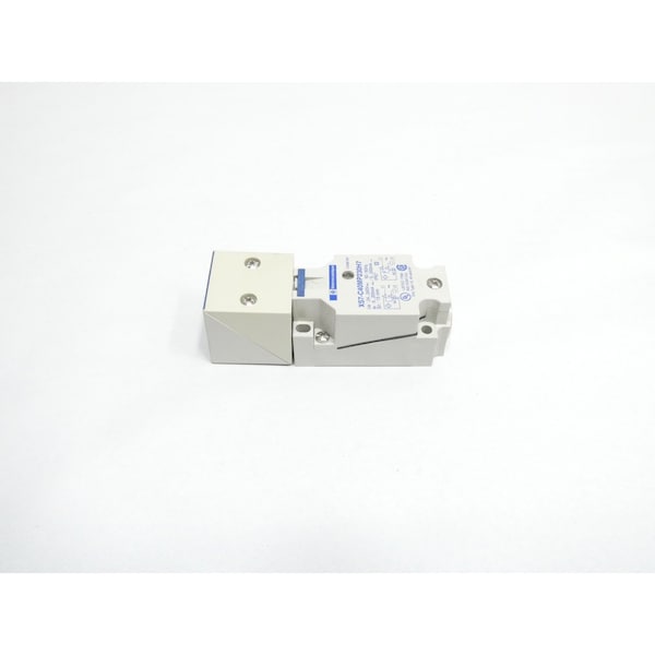 Interruptor de proximidad Telemecanique Sensors 24-240V-AC - XS7 C40MP230H7