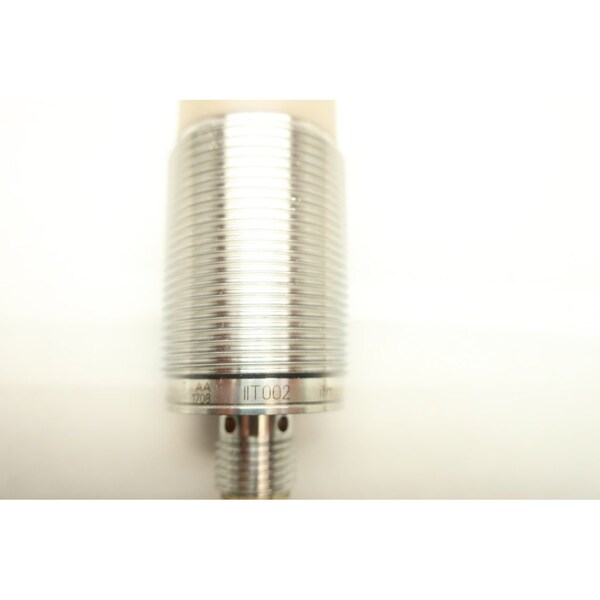 Sensor de proximidad Ifm IIT002 IIK2022-ARKA/M/V4A/LS104-AK - IIT002 IIK2022-ARKA/M/V4A/LS104-AK