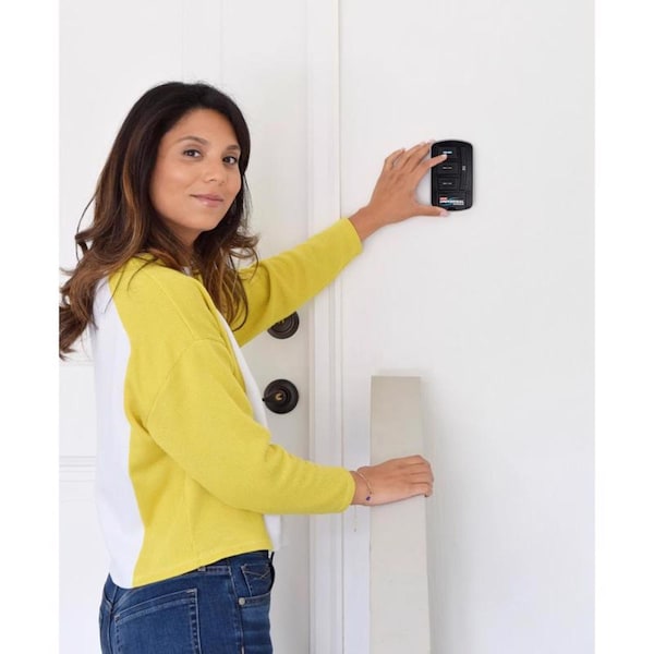 Genie Genie 3 Door Universal Wall Push Button For LiftMaster/ Chamberlain/ Genie Overhead Door/ Wayne Dal - 41006R