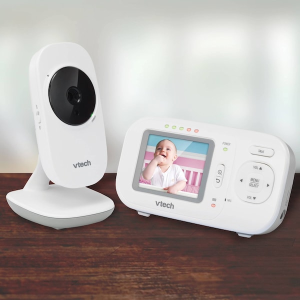 Vtech Full-Color 2.4" Digital Video Baby Monitor and Automatic Night Vision - VM2251