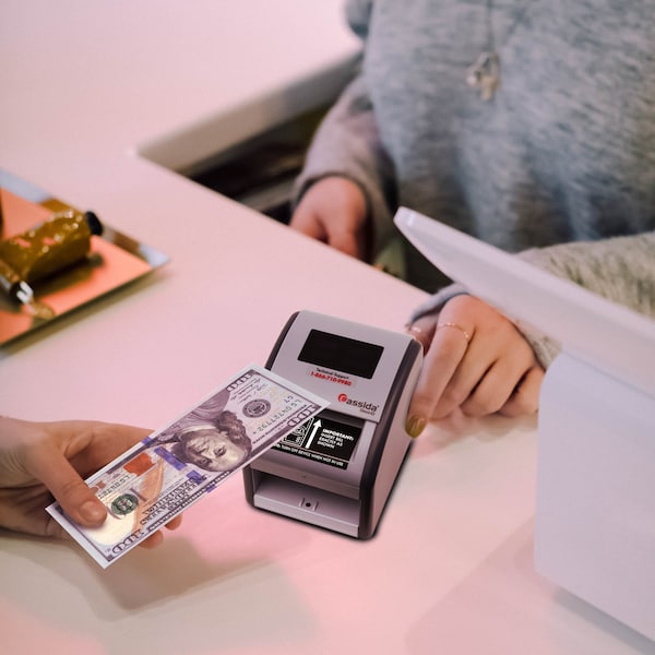 Cassida Counterfeit Detector with the Ability to Verify the Authenticity of Cash, ID Cards and Credit Cards - OMNI ID
