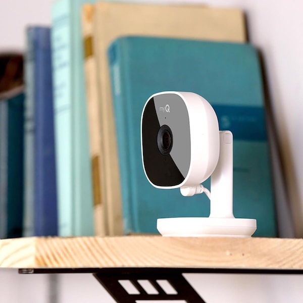 Chamberlain Chamberlain Garage Plug-in Indoor and Outdoor Smart-Enabled Security Camera - MYQ-SGC1WCH