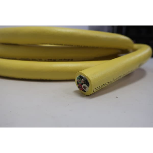Cable de 12 pies con conector macho de 4 pines a 90 grados - MA115421F012