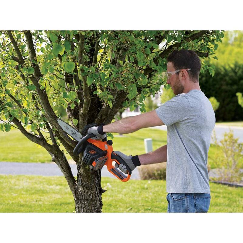 BLACK+DECKER 20V MAX 10 in. Juego de motosierra a batería con (1) batería de 2Ah y cargador - LCS1020