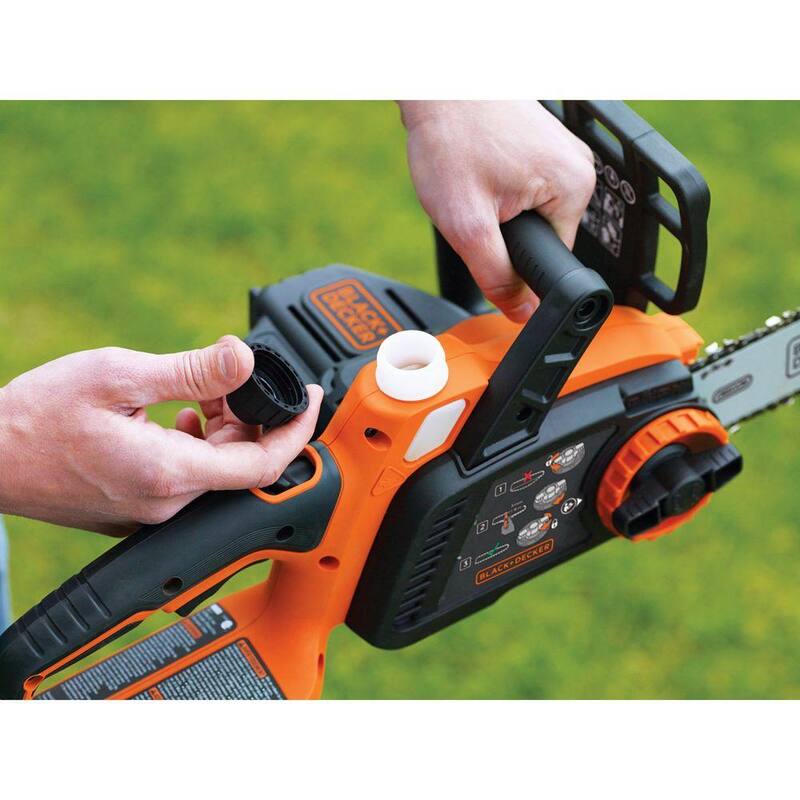 BLACK+DECKER 20V MAX 10 in. Juego de motosierra a batería con (1) batería de 2Ah y cargador - LCS1020